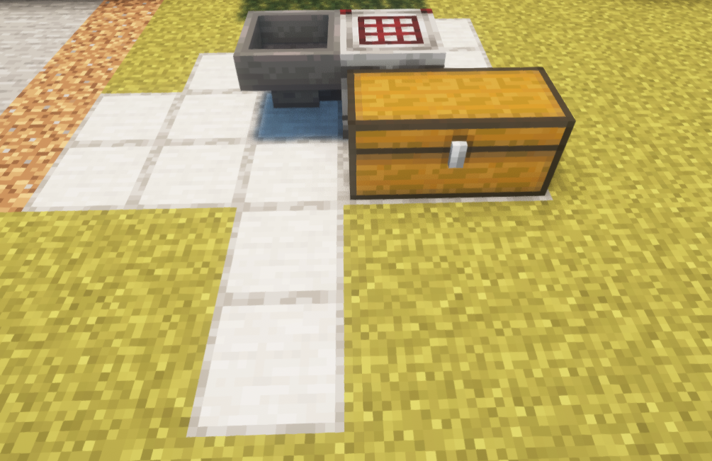 Minecraft crafter with hopper connected to side for item input
