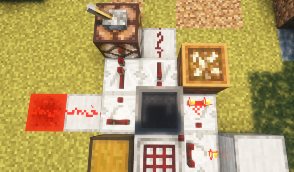 Minecraft crafter overflow protection circuit with chest comparator